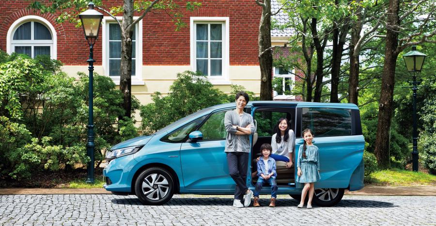  Honda Freed Hybrid 2016 года  (фото 9 из 16)